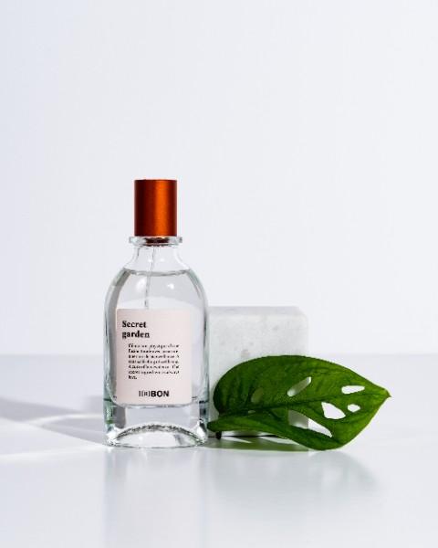 L'eau de toilette Secret Garden 100BON naturelle et rechargeable L'eau de toilette Secret Garden 100BON naturelle et rechargeable